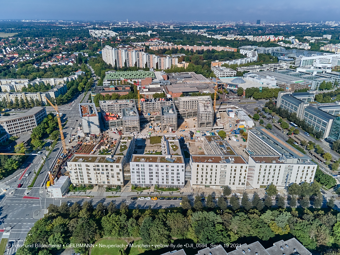 19.09.2021 - Perlach Plaza und Umgebung in Neuperlach 